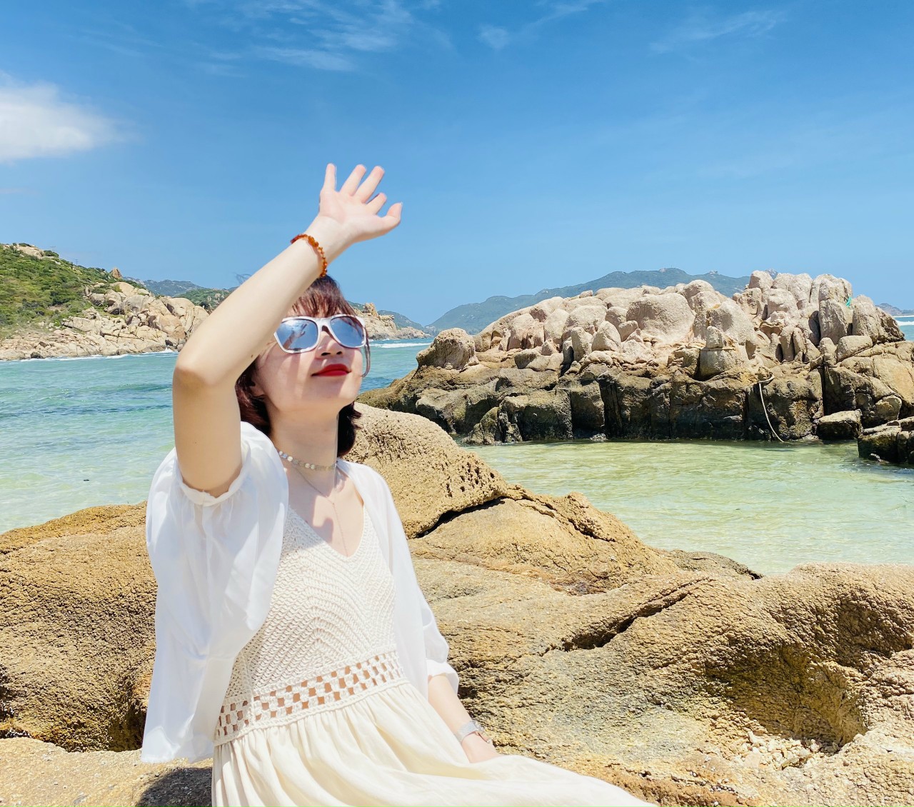 Tour Hòn tằm (Tắm biển / Ca mua nhạc)